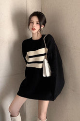 Locker gestreifter langer Strickpullover